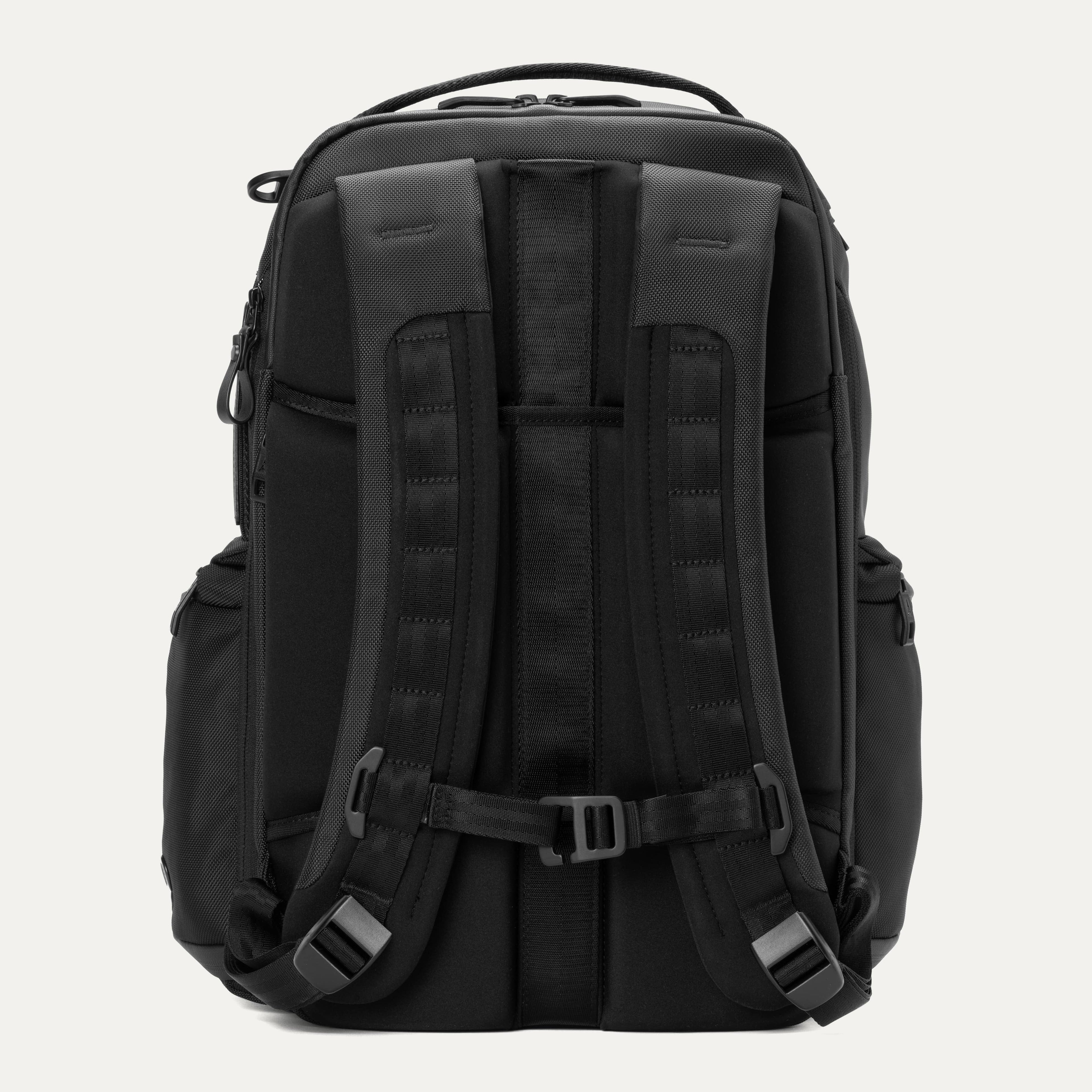 AltitudeTM Large Expandable Laptop Backpack 30-36L