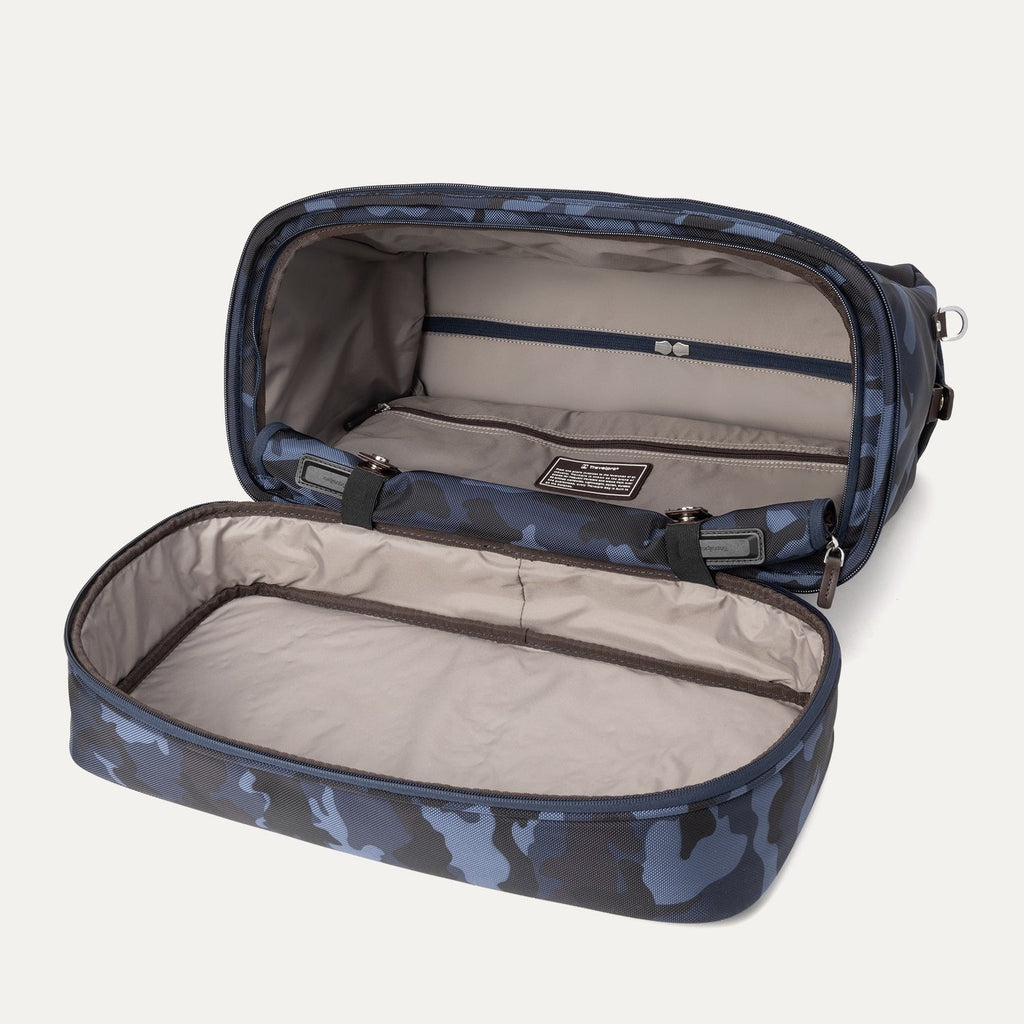 On the Move - Platinum® Elite Weekender Bag / Medium Check-In Set