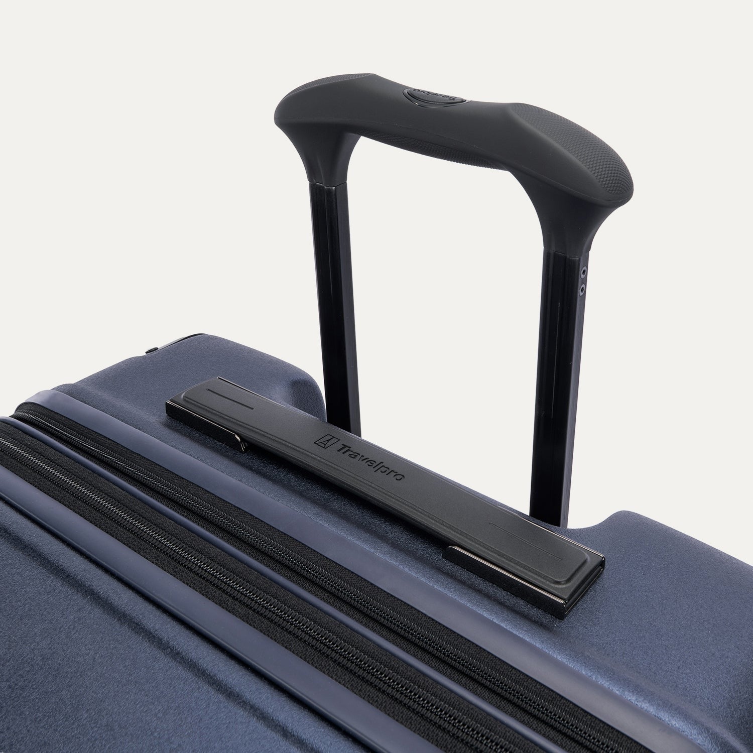 Platinum® Elite Medium Check-In Hardside Spinner
