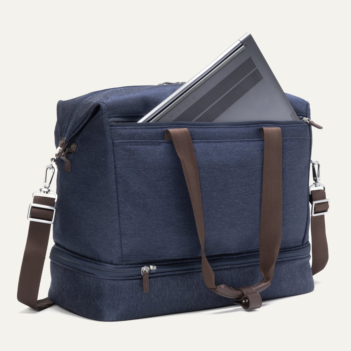 On the Move - Platinum® Elite Weekender Bag / Medium Check-In Set