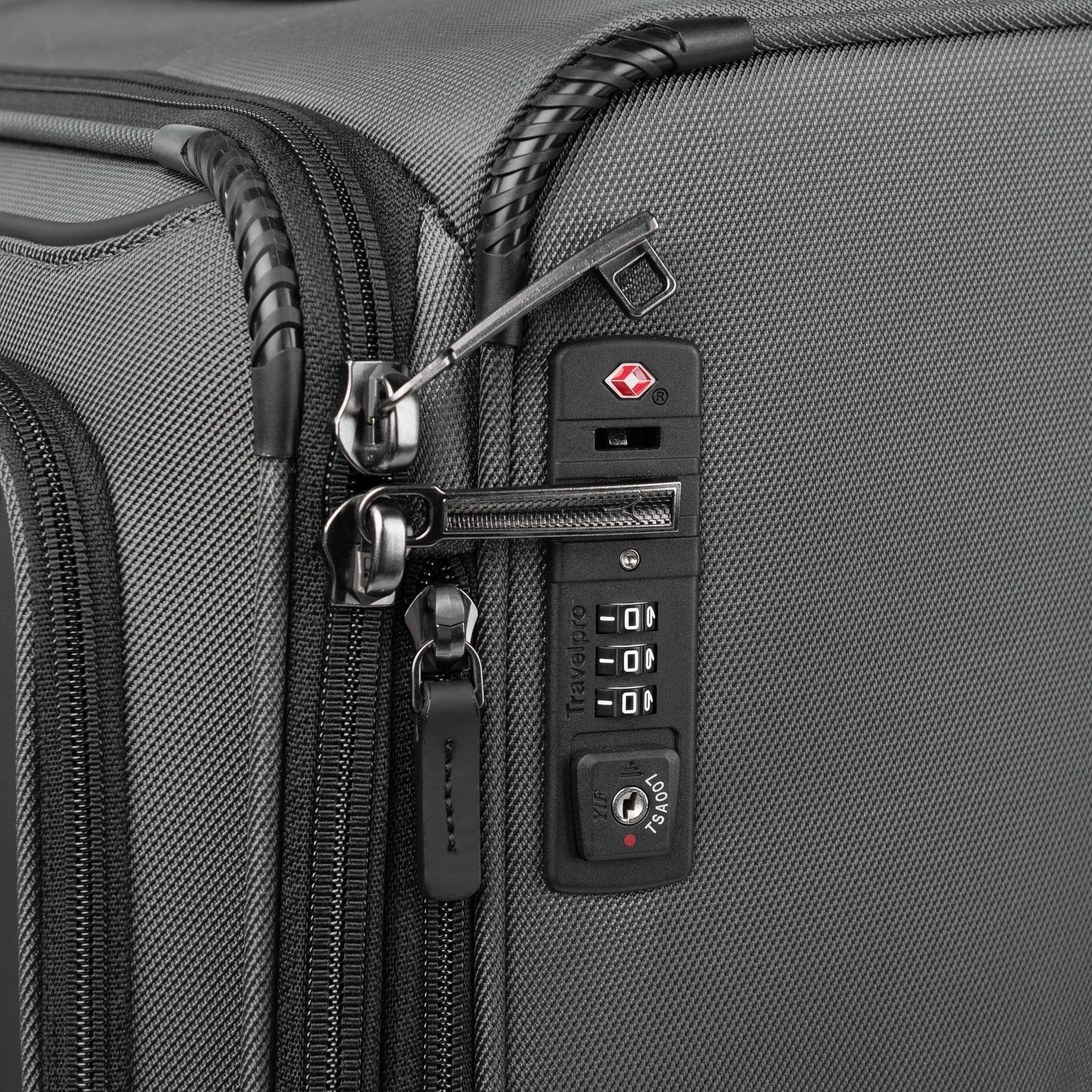CrewTM Classic Carry- On / Medium / Large Set