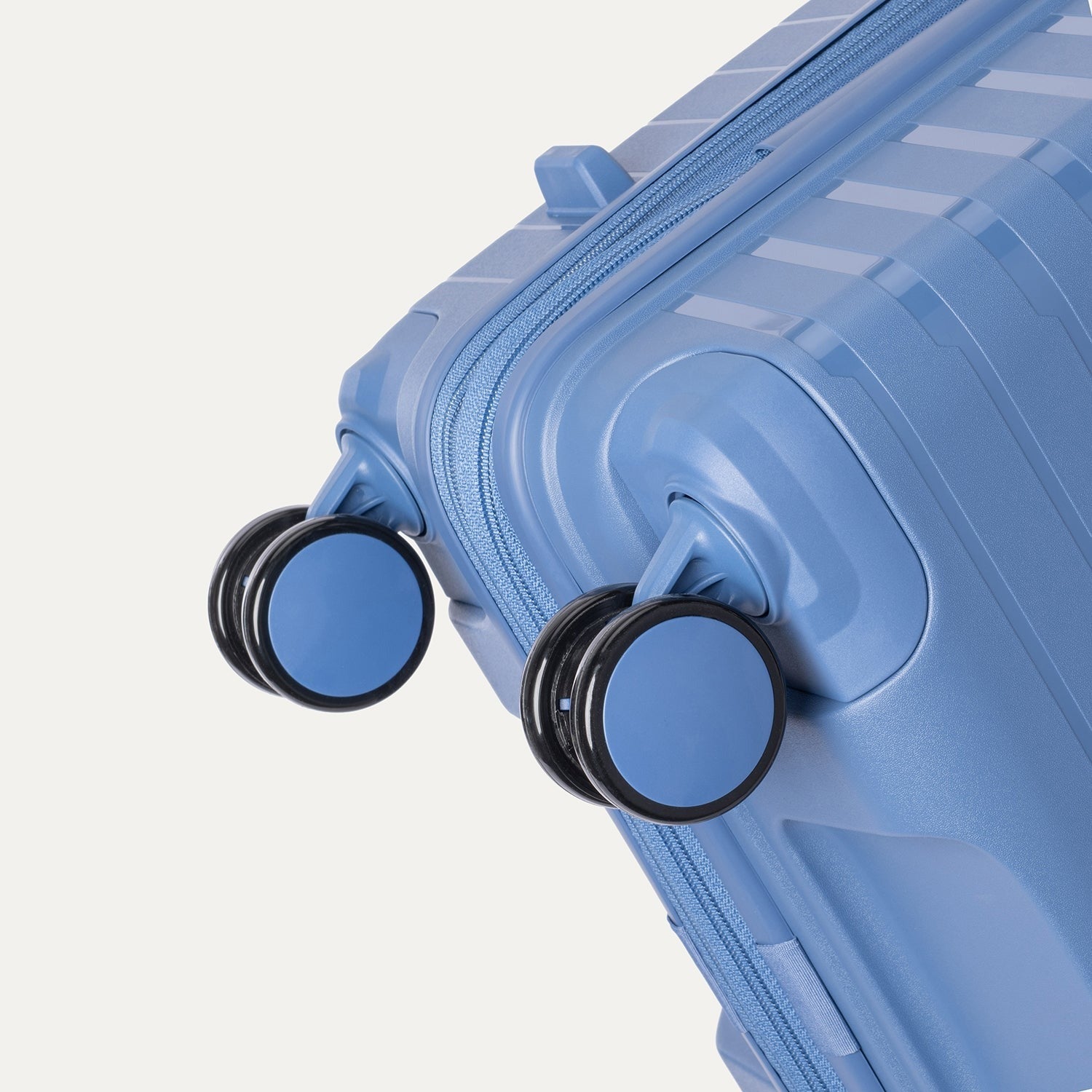 Optima® Expandable Medium Check-in Spinner
