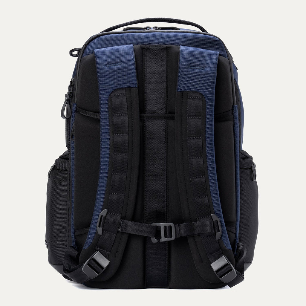AltitudeTM Large Expandable Laptop Backpack 30-36L