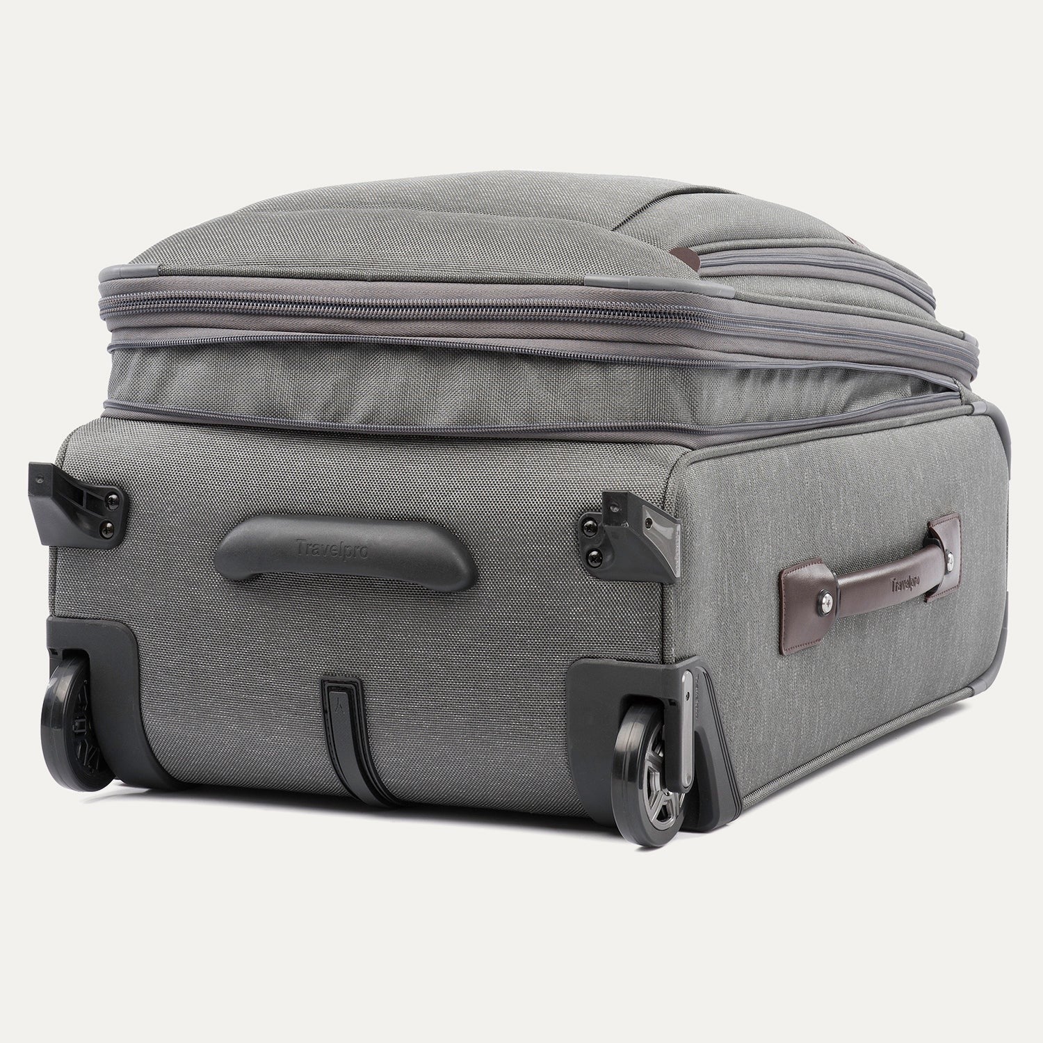 Platinum® Elite Carry-On Rollaboard/ Business Backpack Set