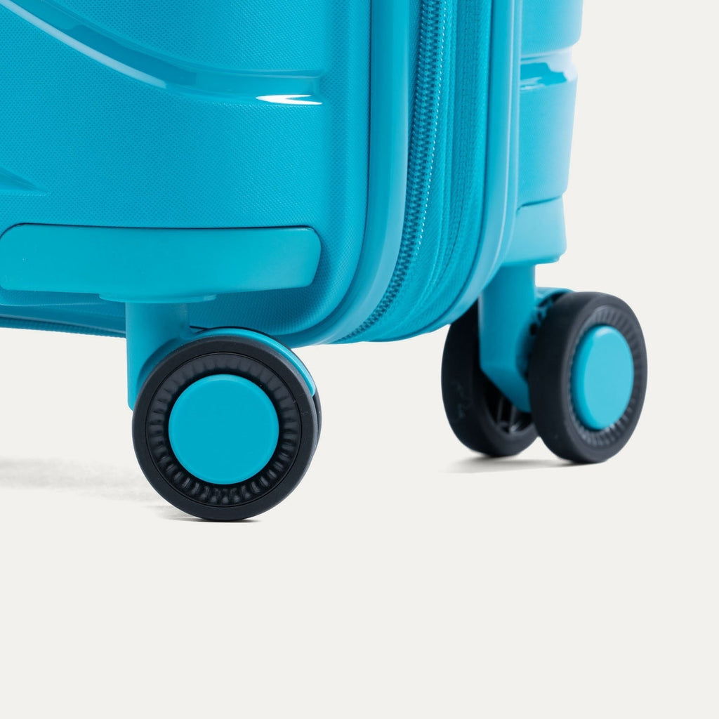 Atlantic® Carry-On / Medium Check-In Hardside Set