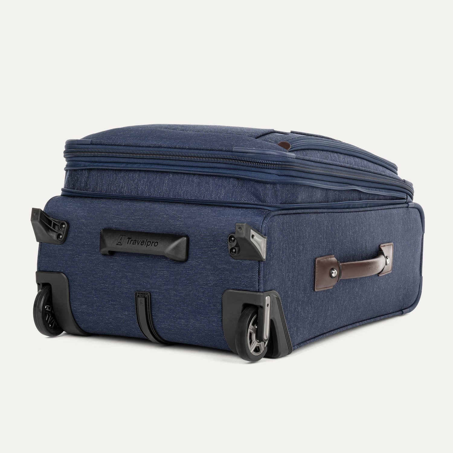 Platinum® Elite Carry-On Rollaboard/ Business Backpack Set