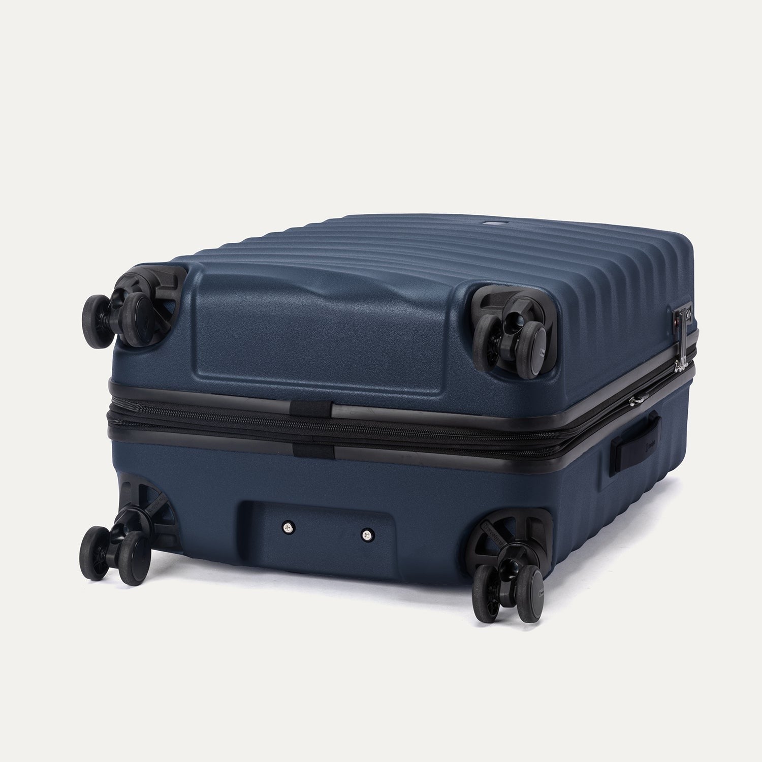 Maxlite® Air V2 Medium Check-In Hardside Spinner
