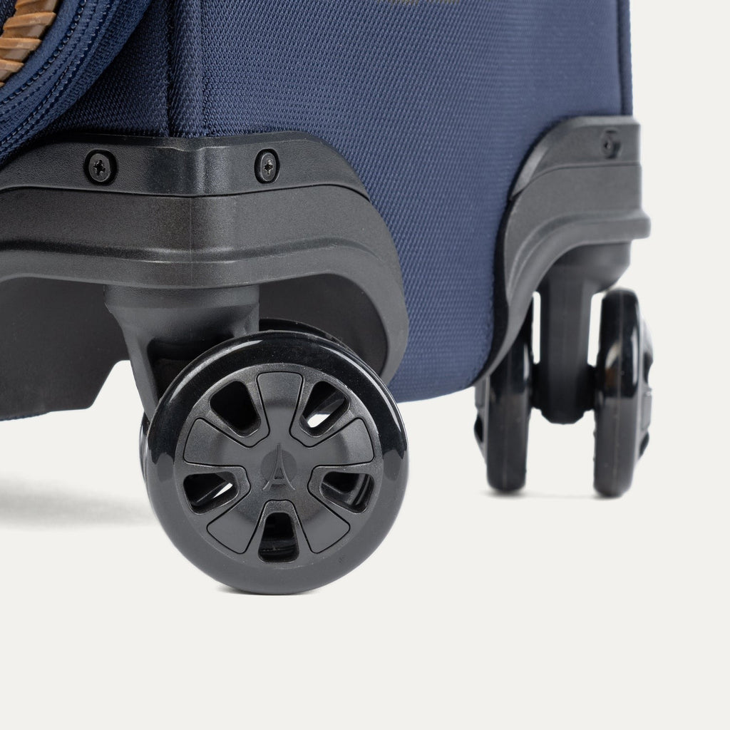 CrewTM Classic Carry-On / Medium Check-In Set